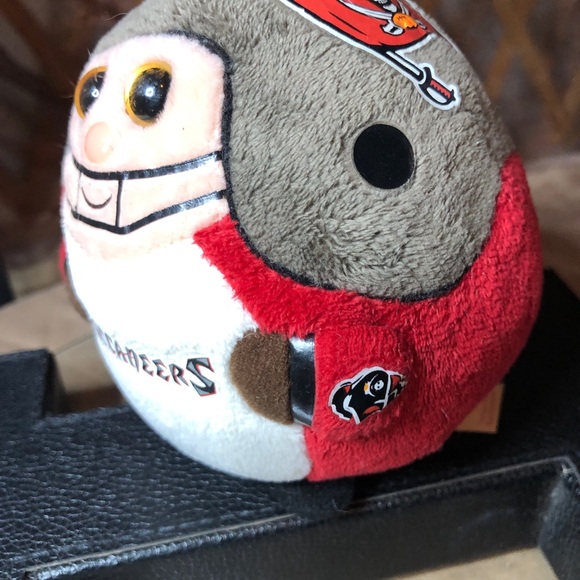 Round Buccaneers Plush Toy - Picture 8 of 11